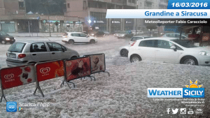 Paura a Siracusa, nel pomeriggio nubifragio over 75mm. Disagi in città con tuoni assordanti, il video