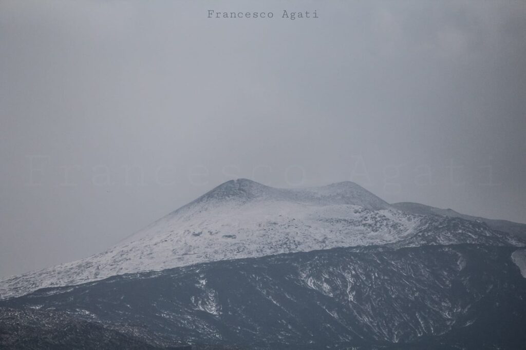 21 settembre 2020: l'Etna si veste di bianco.