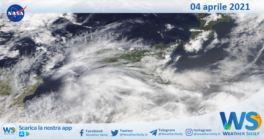 Sicilia: immagine satellitare Nasa di domenica 04 aprile 2021