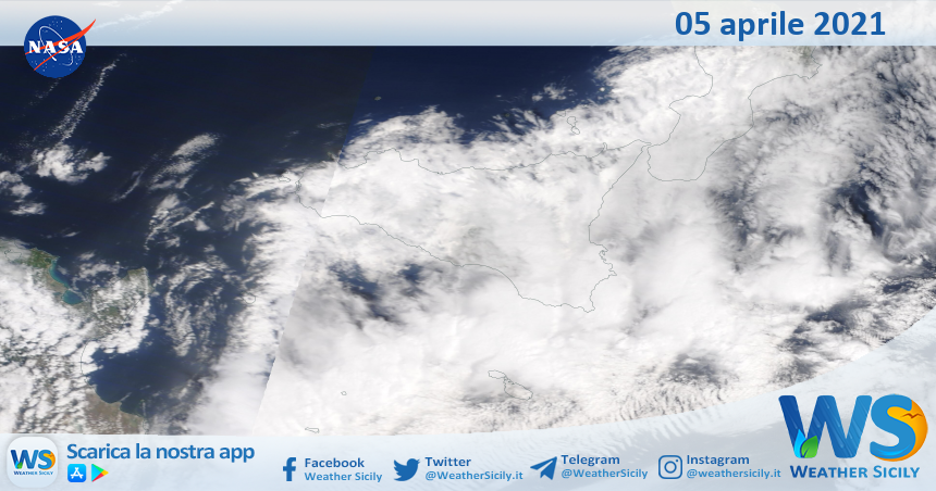 Sicilia: immagine satellitare Nasa di lunedì 05 aprile 2021