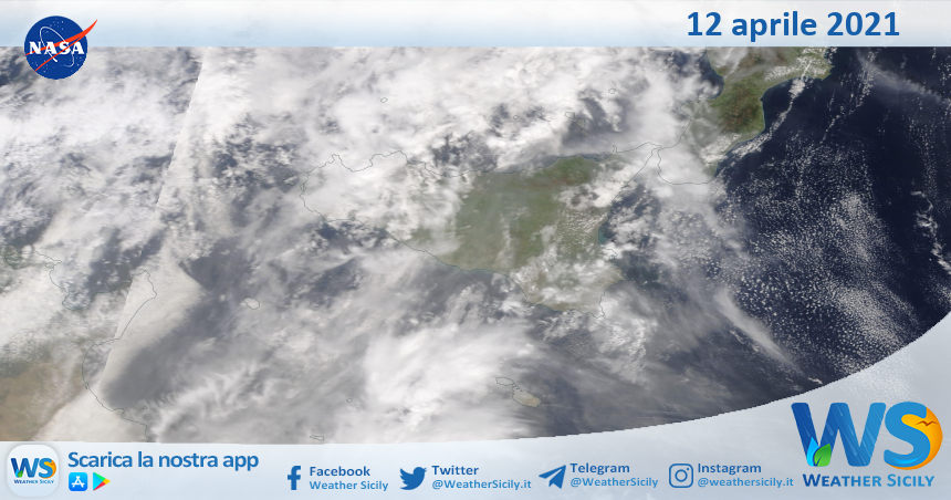 Sicilia: immagine satellitare Nasa di lunedì 12 aprile 2021