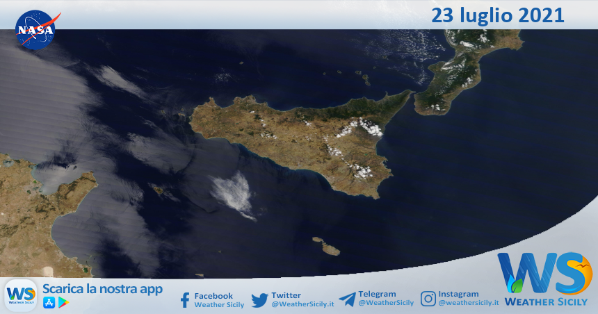 Sicilia: immagine satellitare Nasa di venerdì 23 luglio 2021