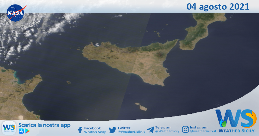 Sicilia: immagine satellitare Nasa di mercoledì 04 agosto 2021