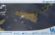 Sicilia: immagine satellitare Nasa di martedì 10 agosto 2021