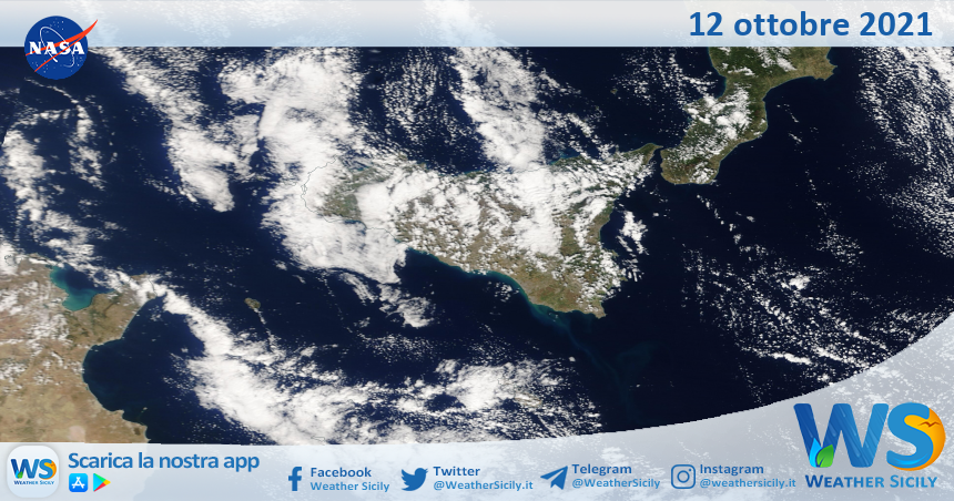 Sicilia: immagine satellitare Nasa di martedì 12 ottobre 2021