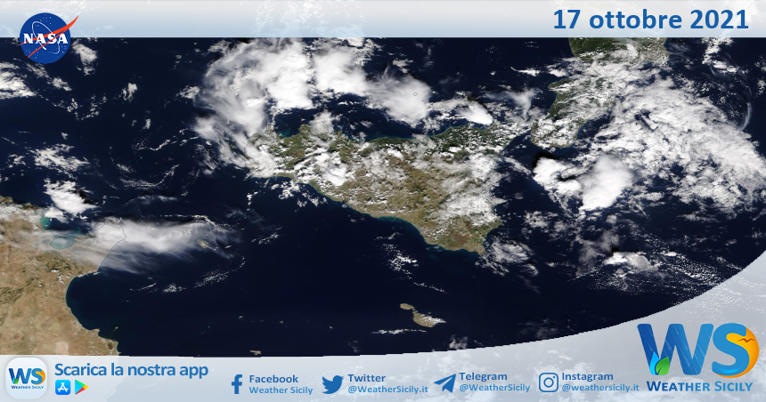 Sicilia: immagine satellitare Nasa di domenica 17 ottobre 2021