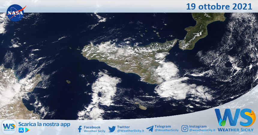 Sicilia: immagine satellitare Nasa di martedì 19 ottobre 2021