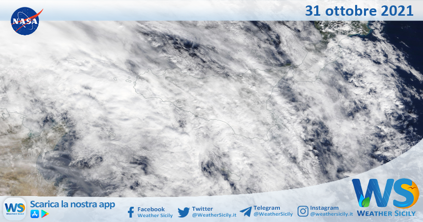 Sicilia: immagine satellitare Nasa di domenica 31 ottobre 2021