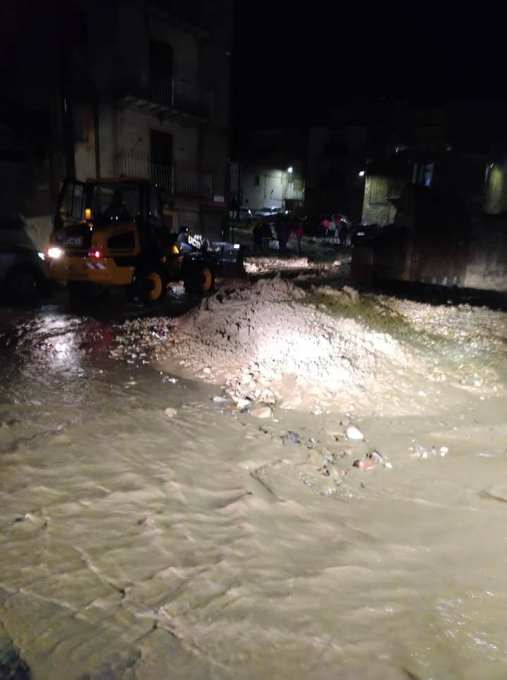 Sicilia: nubifragio a Piazza Armerina (VIDEO).