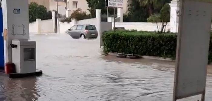 Maltempo in Sicilia, nubifragio a Castelvetrano: si allaga via Marinella. VIDEO