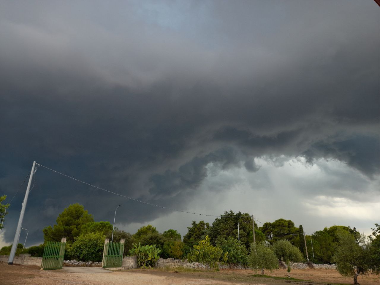 Sicilia: temporali e locali nubifragi sulle zone interne e sud-orientali.