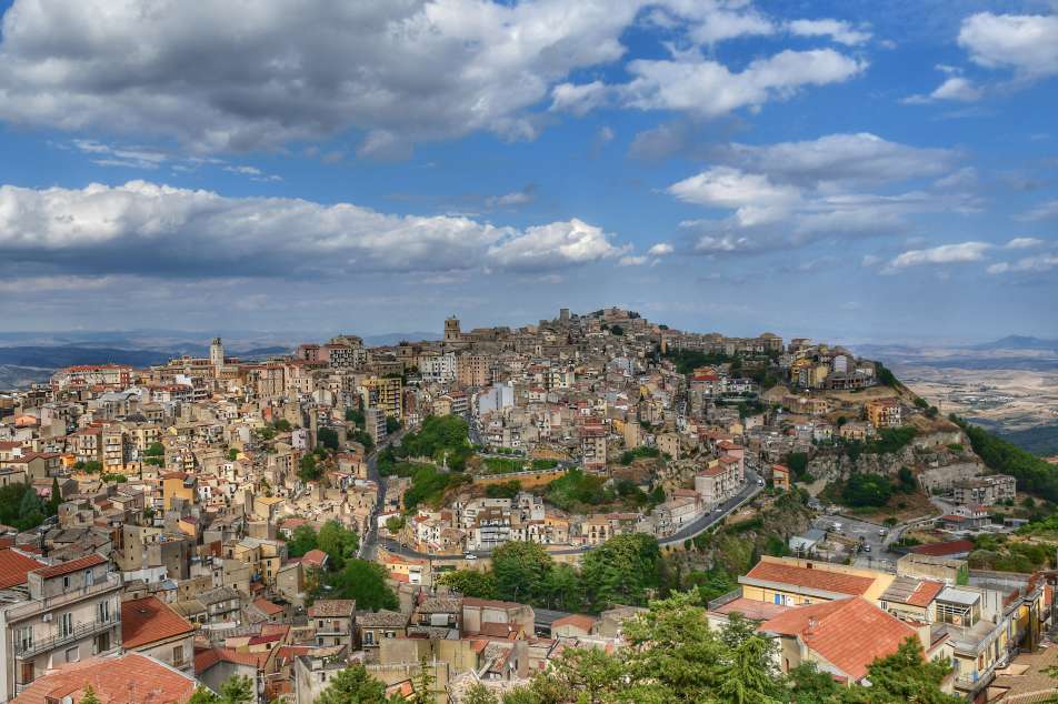 Meteo Enna e provincia: lieve aumento termico e cieli nuvolosi