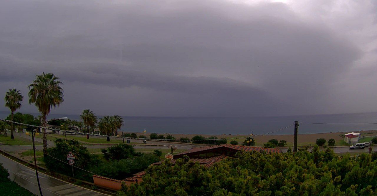 Meteo Messina e provincia: piogge e temporali sparsi anche in serata.