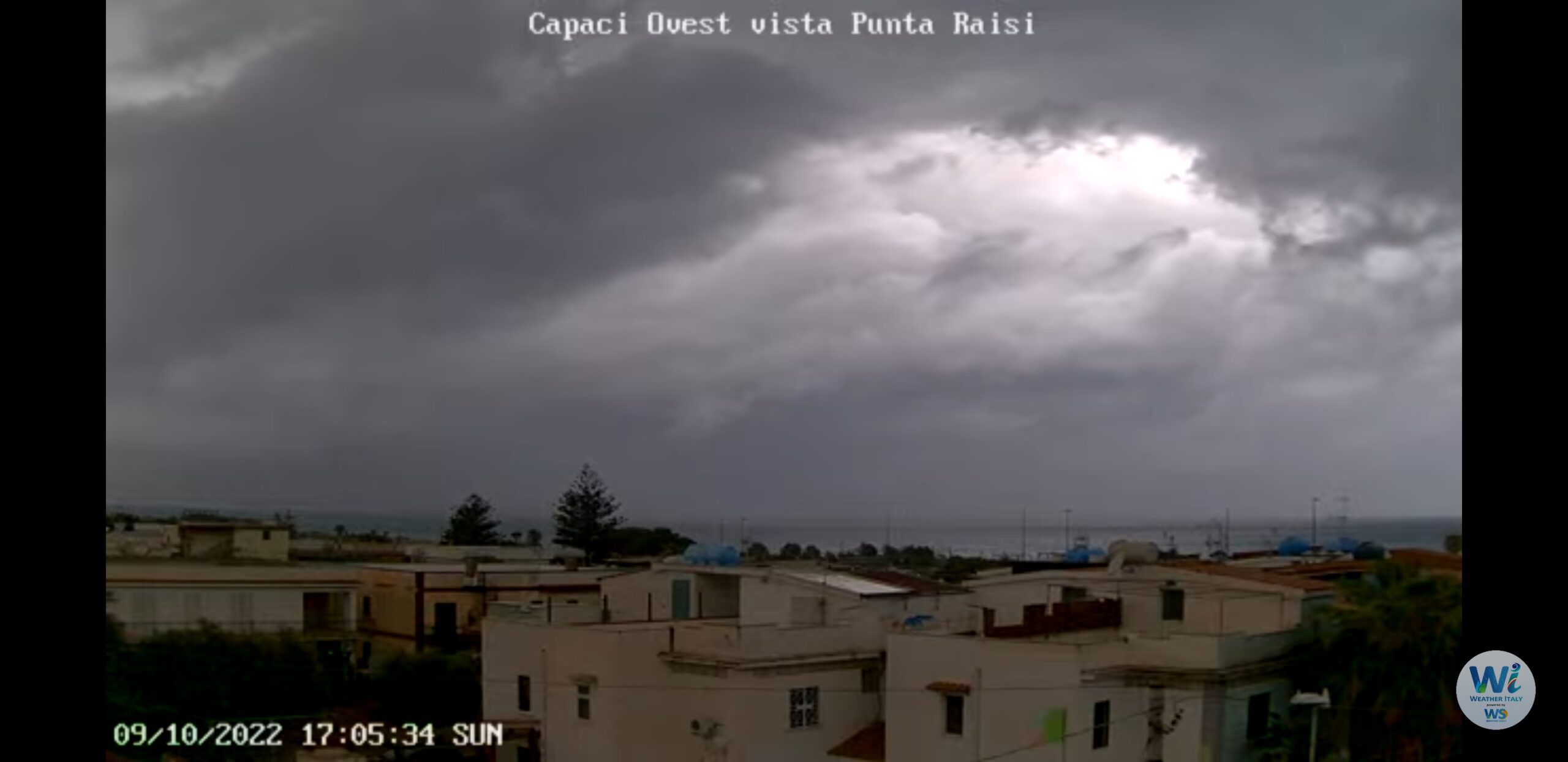 Meteo Sicilia: temporali arrivati sull'alto palermitano tirrenico! Piogge e forti venti in atto. La situazione live.