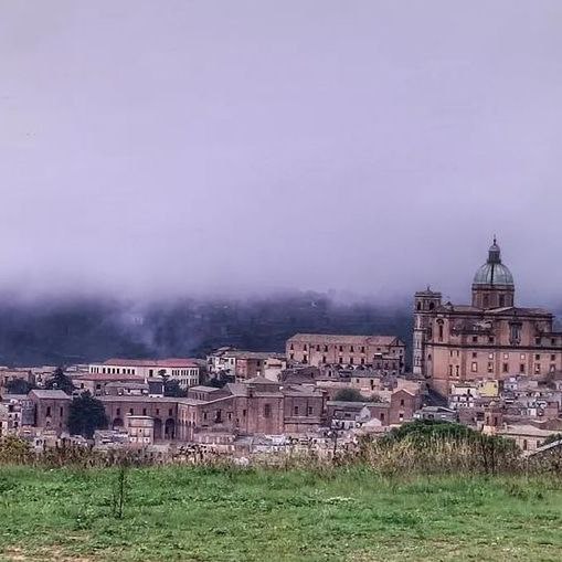 Meteo Enna e provincia: Piogge sparse e calo termico domani!