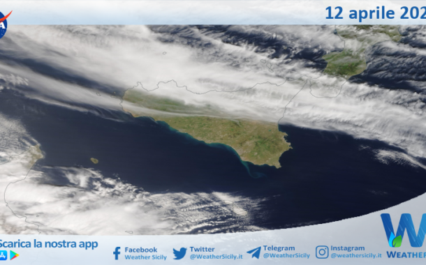 Meteo Sicilia: immagine satellitare Nasa di venerdì 12 aprile 2024